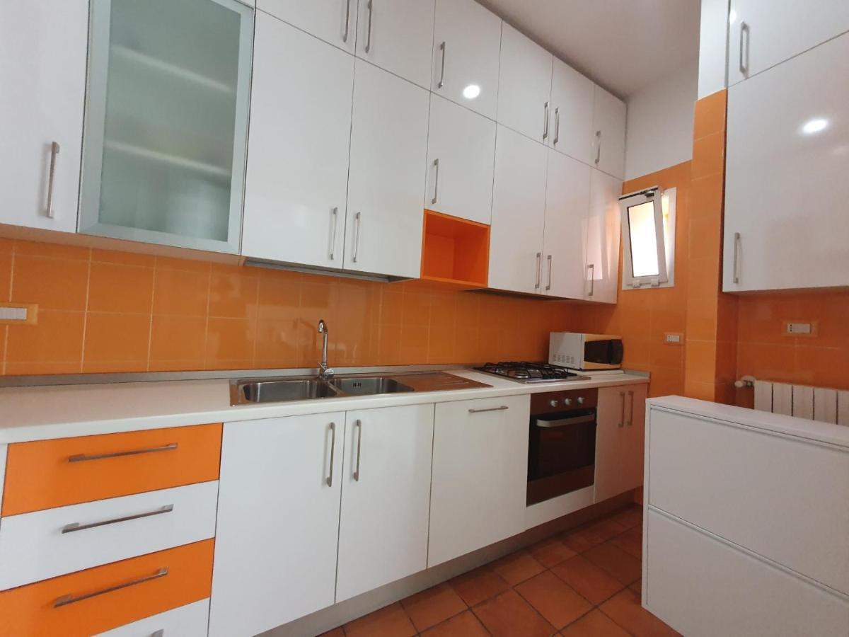 Papiro Blu Apartment Salerno Bagian luar foto